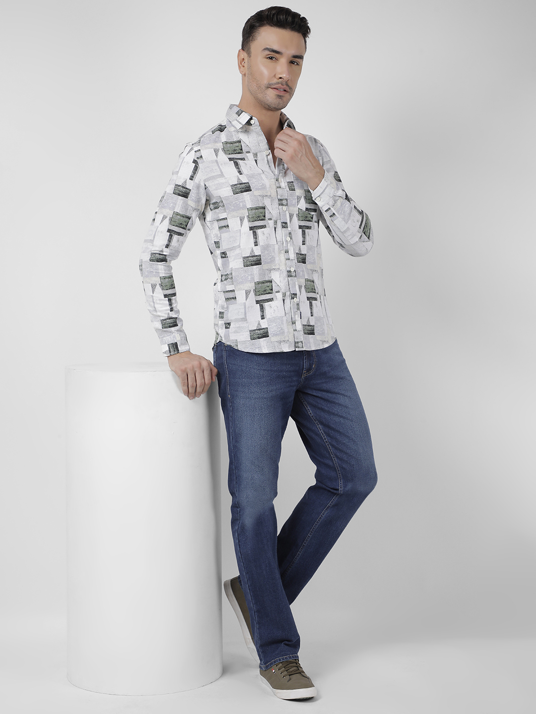 Numero Uno Men Abstract Green Shirt
